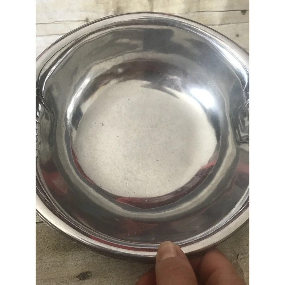 The Wilton Co Scalloped Edge Bowl, 10
